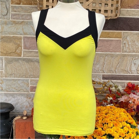 Express Cutout Back Fitted Tank Top - Picture 1 of 9